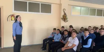 Инспектор ИДН напомнила учащимся о правилах безопасного поведения
