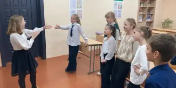 Фотофакт: классные часы "Как наладить общение"